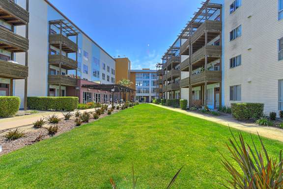 Fresh Green Garden at Crescent Cove Apartments, San Francisco, 94518