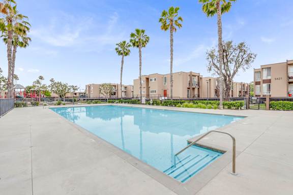 Private Swimming Pool at Northpointe Apartments, Long Beach, 90805