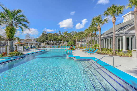 Large swimming pool at Wellington Woods Apartments, Kissimmee, 34741