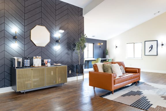 Coffee Lounge at Bradford Ridge Apartments, Bloomington