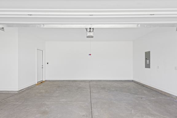 Empty Garage at Mural Lewis Center, Lewis Center, 43035