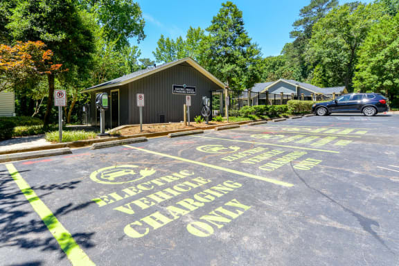 Reserved Resident Parking at Rosemont Vinings Ridge, Atlanta