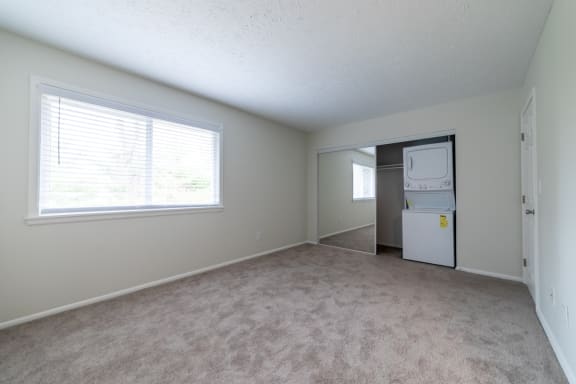 Well lit Bedrooms at Woodbridge Apartments, Kentucky