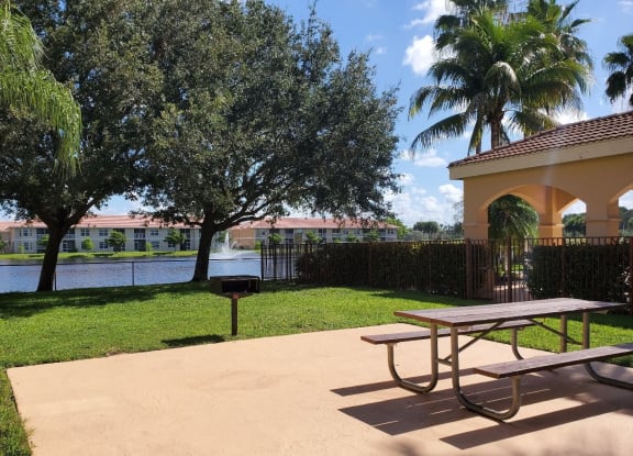 BBQ are with seating at Bernwood Trace Apartments, Fort Myers 33966