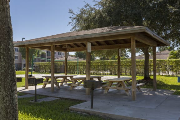 BBQ at Doral Terrace, Florida, 33178