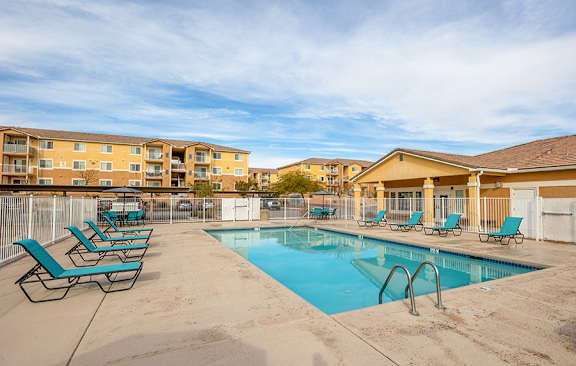 Pool Side Relaxing Area With Sundeck at VISTA CREEK, Laughlin