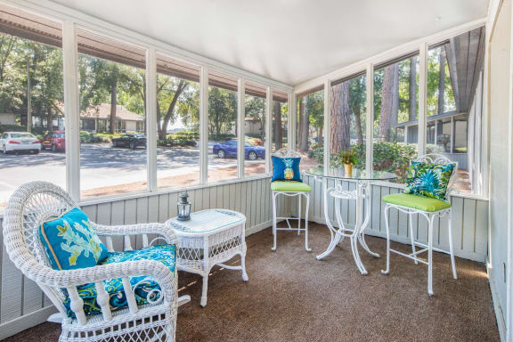 Marsh Cove Apartments in Savannah Georgia photo of screened in patio