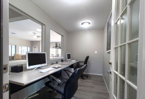 Timber Ridge Apartments business center