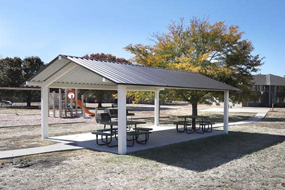 Picnic and Playground area at cross creek apartments and townhomes