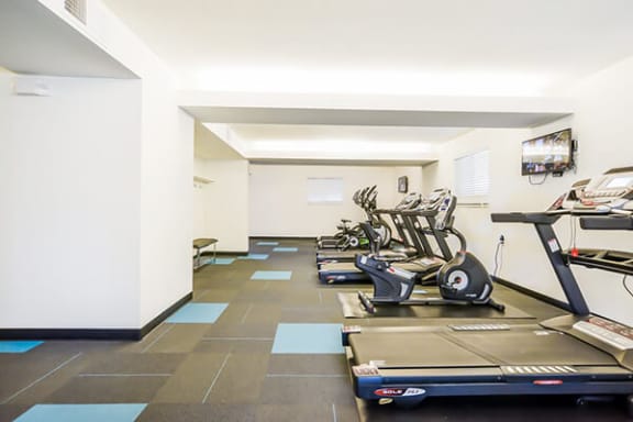 apartment fitness center