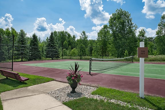 Gateway of Grand Blanc Apartment Tennis Court in Holly, Michigan