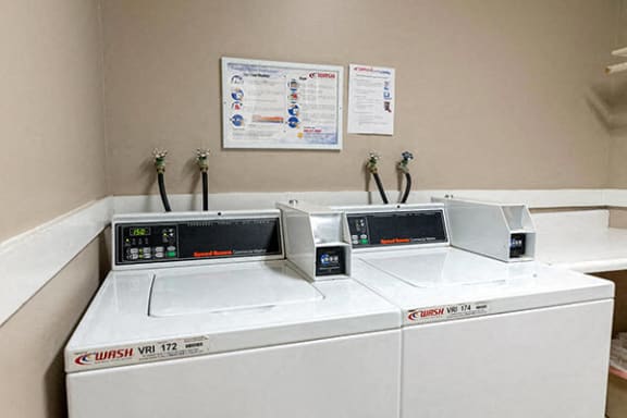Forest Pointe onsite laundry facility