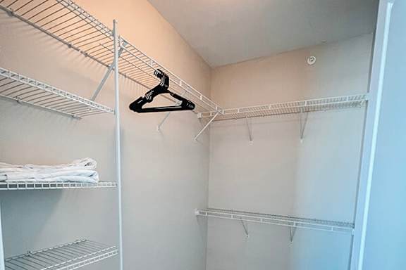 walk in closet at wexford village