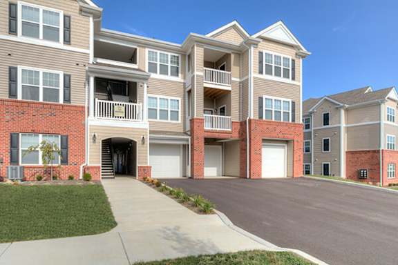 red brick exterior at wexford village