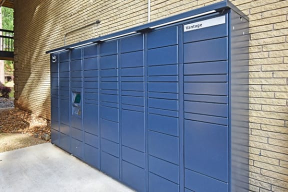 Amazon Hub amenity at Vantage Pointe Apartments