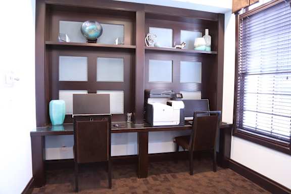 24 HR Business Center at Regency Place, Oakbrook Terrace, IL, 60181