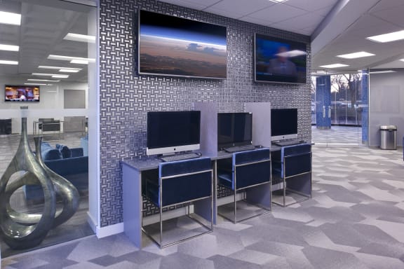 Cyber Lounge at Durham, Edina, MN, 55435