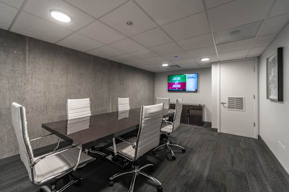 Conference Room at Lakeview 3200 Apartments, Illinois