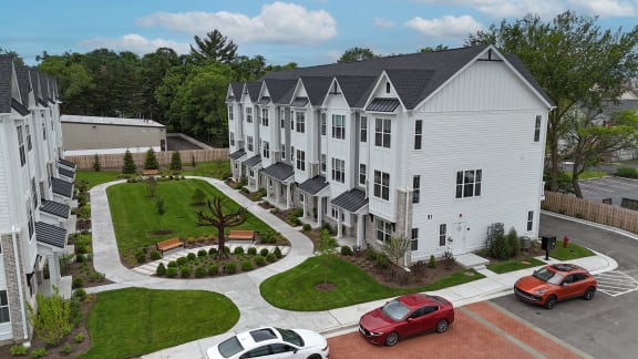 Beautifully Landscaped Grounds at Enclave Crystal Lake Townhomes and Apartments, Crystal Lake
