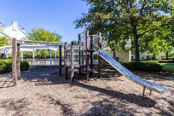 Britton Woods Apartments Dublin Ohio Pet Friendly Updated Renovated Exterior Playground for Kids and Families. Family friendly park.