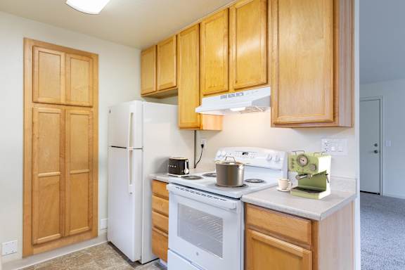 White appliances at Cherrywood Apartments, California