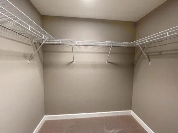the preserve at ballantyne commons spacious walk in closets