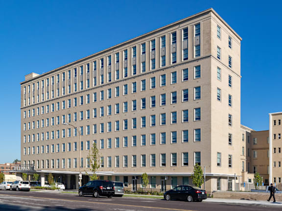 Building Outside View at Residences at Delmar Divine, St. Louis, MO, 63112