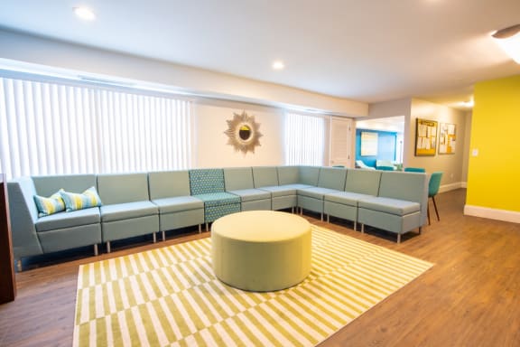 Community Room With Kitchen at The Belt Atlantic Apartments, Virginia