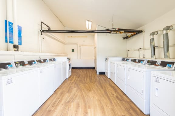 Community Laundry Suites at The Belt Atlantic Apartments, Virginia