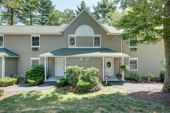 Property Exterior at Mariner's Hill Apartments, Massachusetts