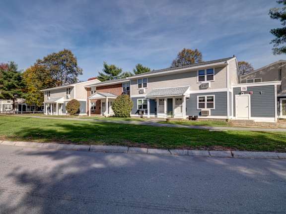 Outside View of Georgetowne Homes.