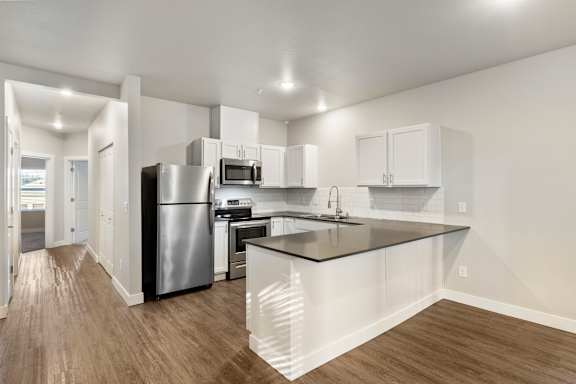 the preserve at ballantyne commons apartment kitchen