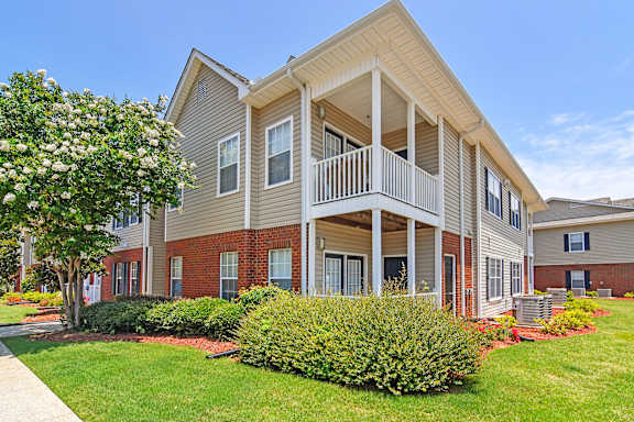 Patio and balcony at Landing at Willow Bayou Apartment Homes in Bossier City, LA