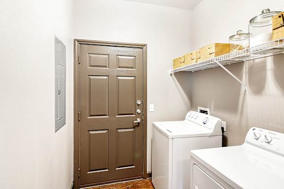 In Home Full Size Washer And Dryer at Wellington Grande Apartment Homes, Texas