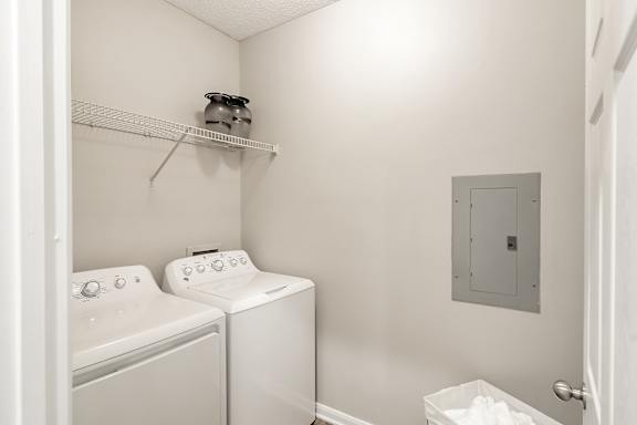 In-unit washer and dryer at Lagniappe of Biloxi Apartment Homes in Biloxi, MS