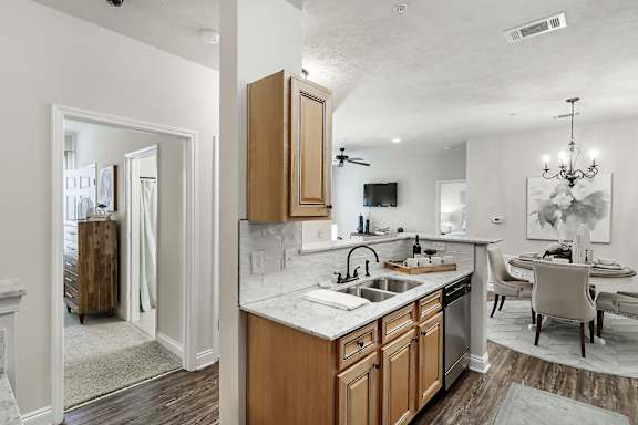 bathroom at Charleston Apartment Homes, Mobile, AL 36695