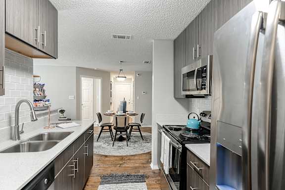Stainless steel appliances at Parkwest Apartment Homes, Hattiesburg, 39402