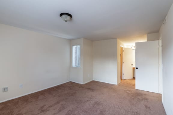 Vacant Bedroom Area at Crestview at Louisville Apartments, Louisville, KY