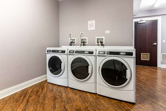 Stacked Washer Dryer at Somerset Place Apartments, Chicago, Illinois