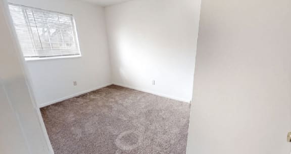 Spacious Bedrooms at Arbor Pointe Townhomes Apartments, Battle Creek, MI, 49037
