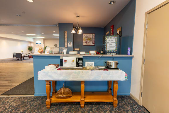 Breakfast Bar Counter at Walnut Creek Apartments, Indiana, 46902