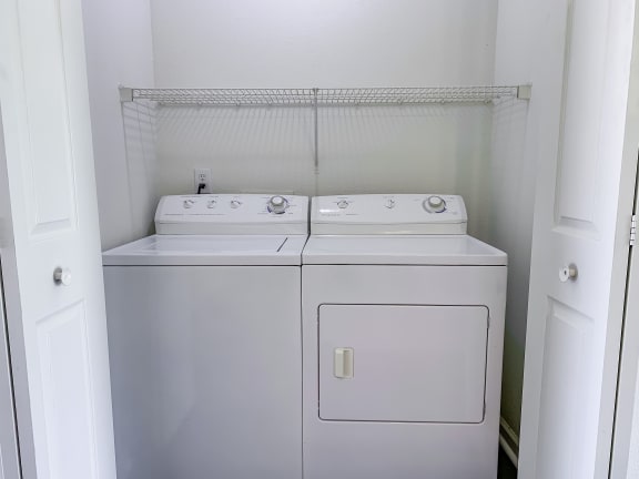 Full-sized washer and dryer at Barton Farms in Greenwood, IN