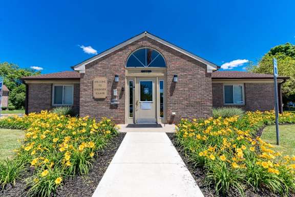 Walking Path at Creekside Square Apartments, Indianapolis, 46254
