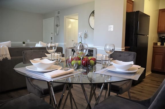 Dining Table at Pickwick Farms Apartments in Indianapolis, IN 46260