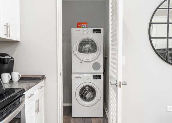 Kitchen With Washer Dryer at Park Heights by the Lake Apartments, Chicago, IL, 60649