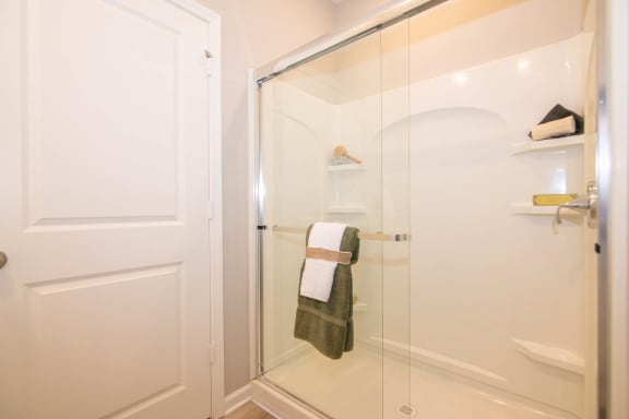 Oval Tub at Jackson Run Townhomes, Indiana