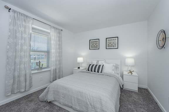 King Size Bedroom at Ten31, Dayton, OH, 45458