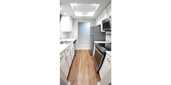 Property Exterior at Galbraith Pointe Apartments and Townhomes, Cincinnati, OH, 45231