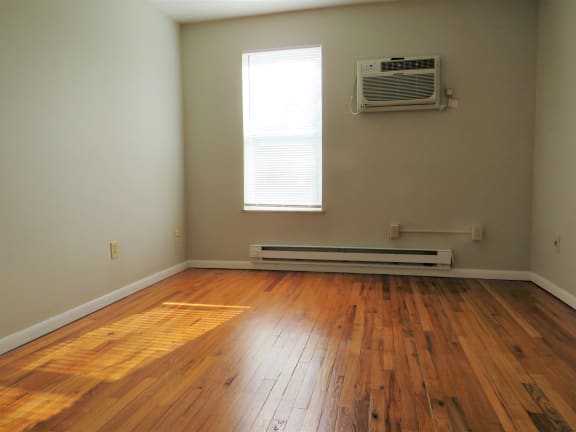 Bedroom at Cincinnati Premier Living*, Cincinnati