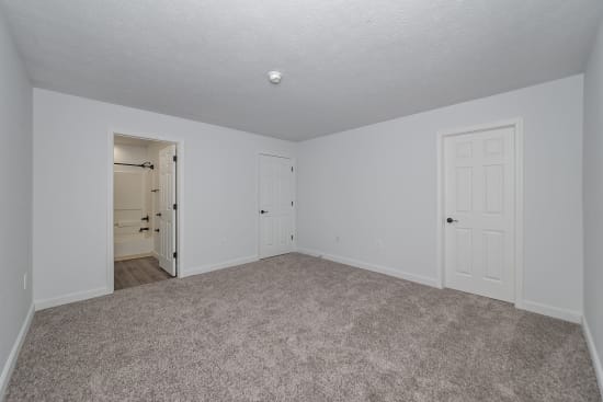 Carpeted Bedroom at Hilltop Apartments, Cincinnati, OH, 45213-2638
